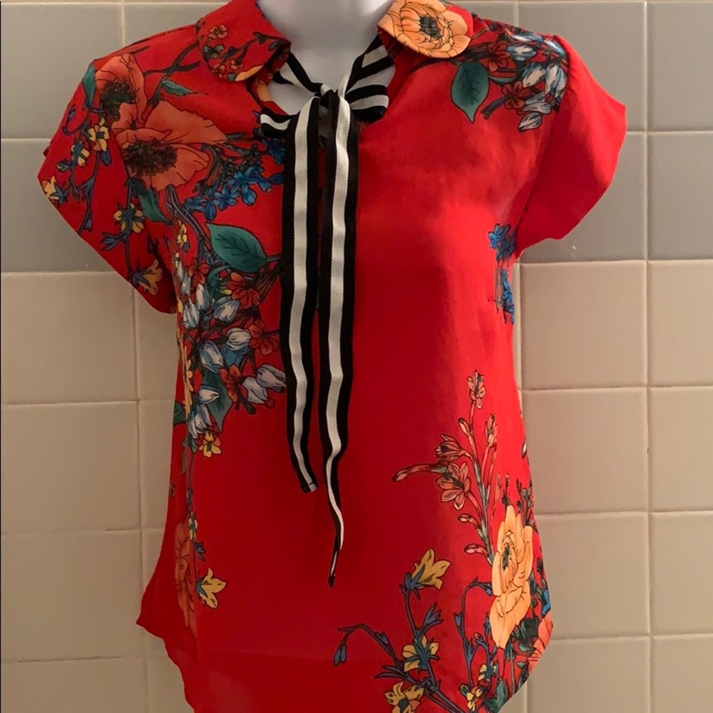Floral tie blouse